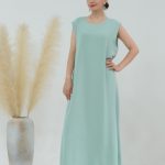 Elegant Women’s Islamic Inner Slip Dress | Premium Fabric, Sleeveless Crew Neck